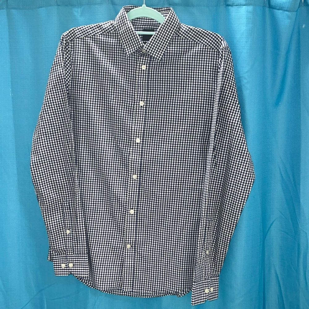 H&M slim fit button down shirt blue white